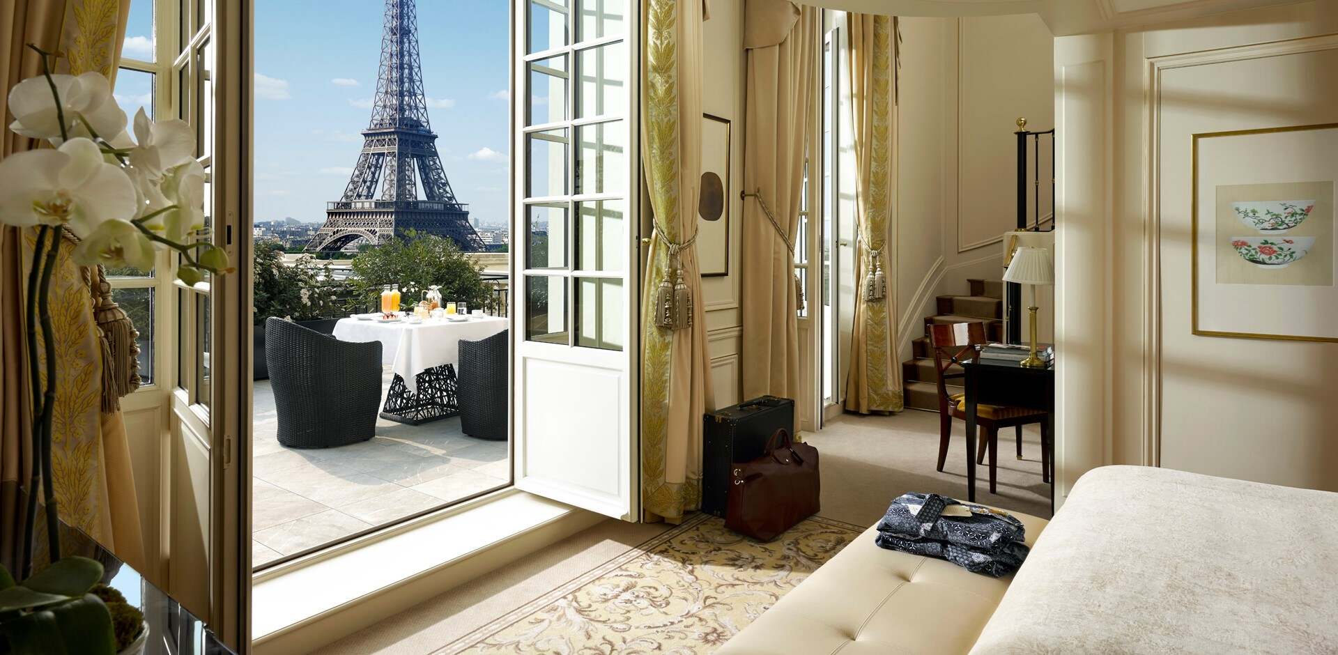 Luxury 5 Star Hotel in Paris | Shangri-La